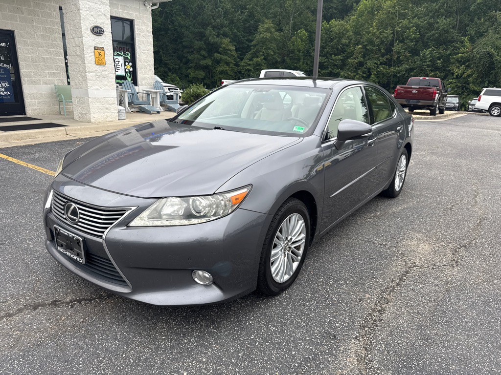 2013 Lexus ES Image 1