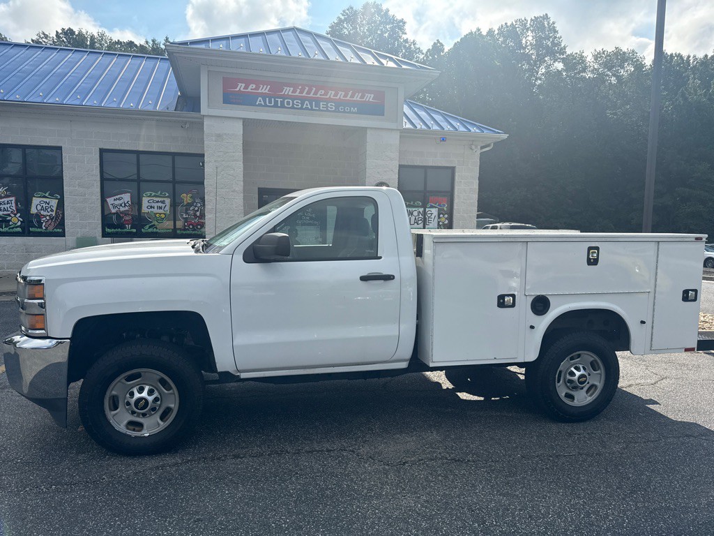 2015 Chevrolet Silverado 1500 Image 2