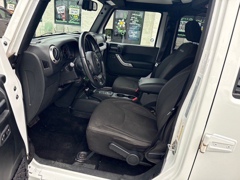 2017 Jeep Wrangler Unlimited Image 6