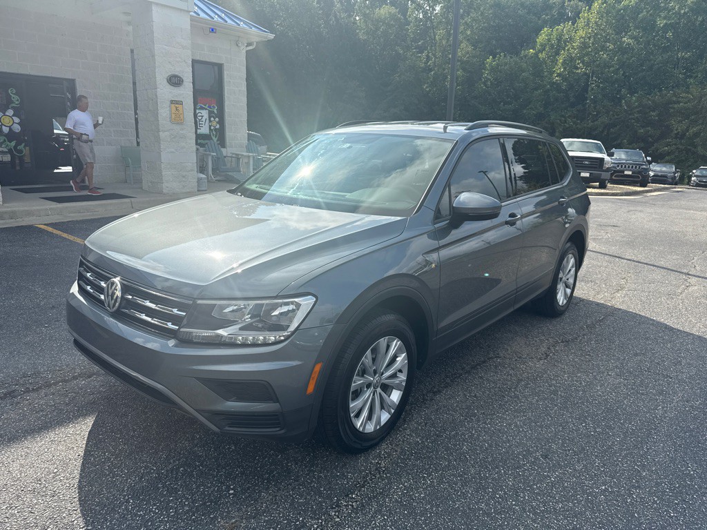 2020 Volkswagen Tiguan Image 1