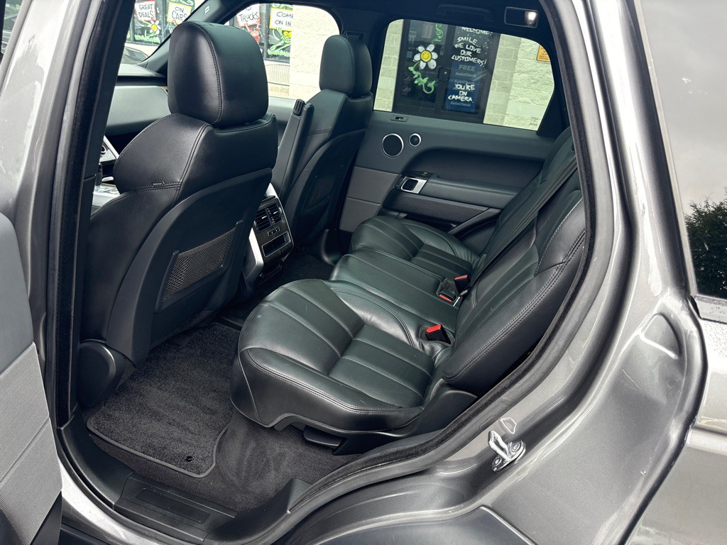 2015 Land Rover Range Rover Sport Image 8
