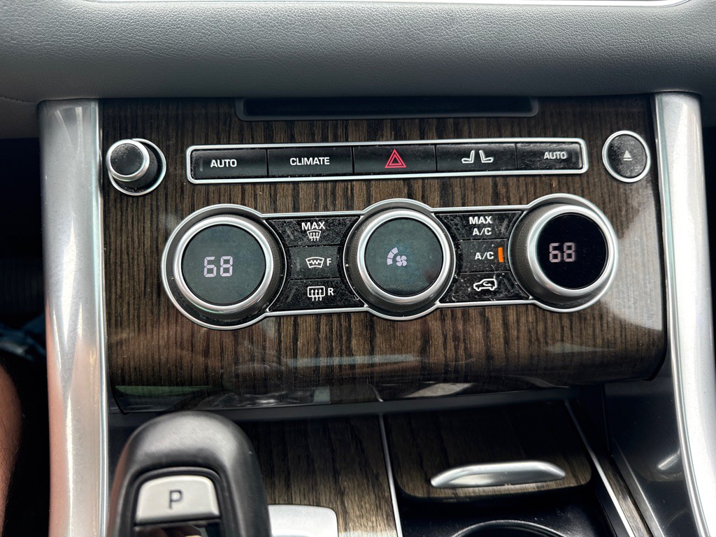 2015 Land Rover Range Rover Sport Image 15
