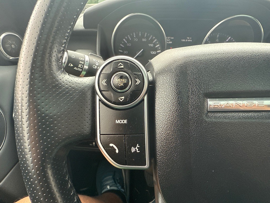2015 Land Rover Range Rover Sport Image 18