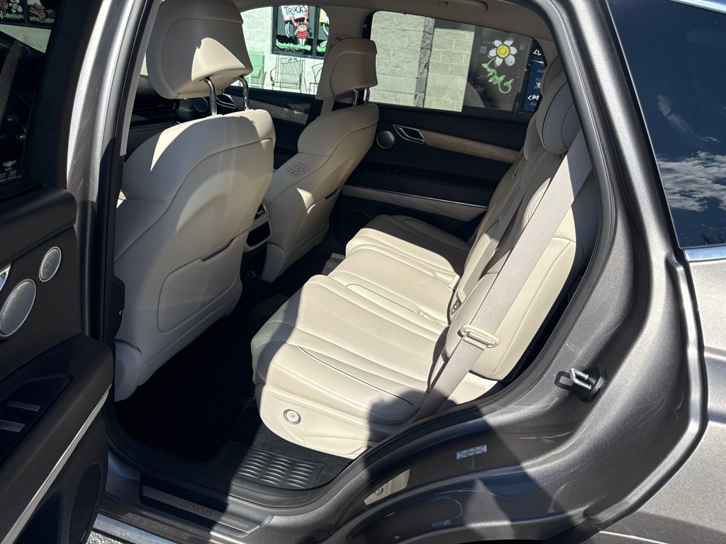 2021 Genesis GV80 Image 9