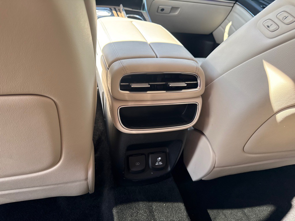 2021 Genesis GV80 Image 15
