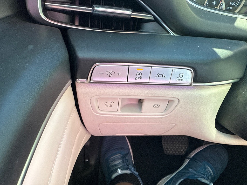 2021 Genesis GV80 Image 21