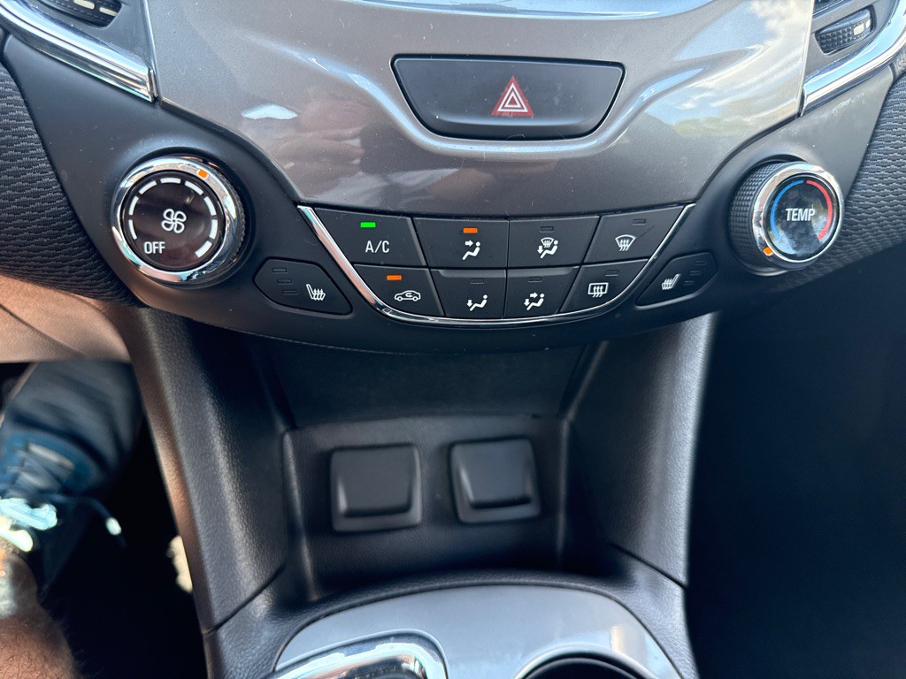 2018 Chevrolet Cruze Image 13