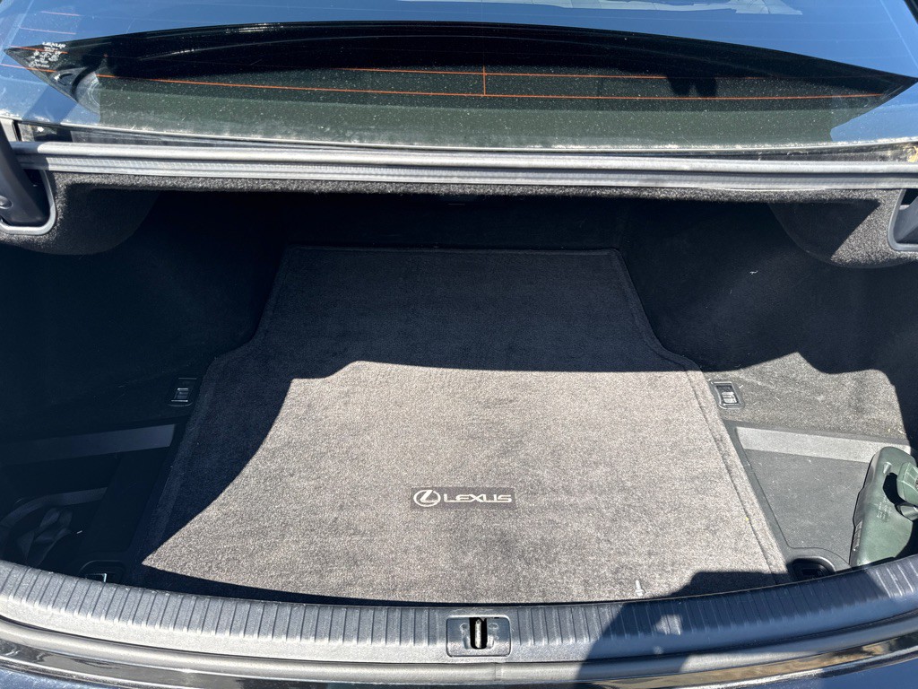 2009 Lexus IS Image 6