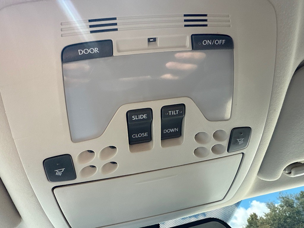 2009 Lexus IS Image 15