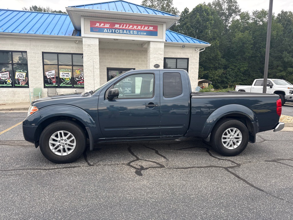 2018 Nissan Frontier Image 2