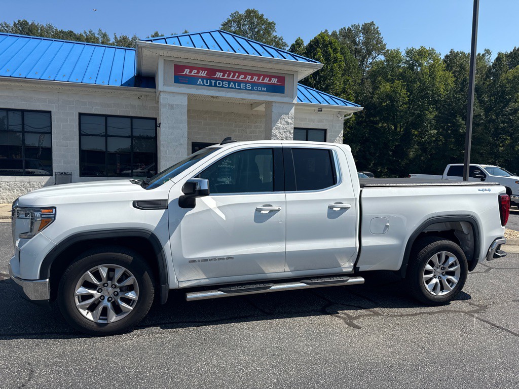 2020 GMC Sierra Image 2
