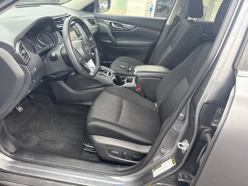 2018 Nissan Rogue Image 8