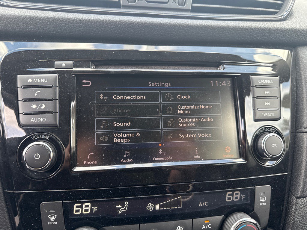 2018 Nissan Rogue Image 12