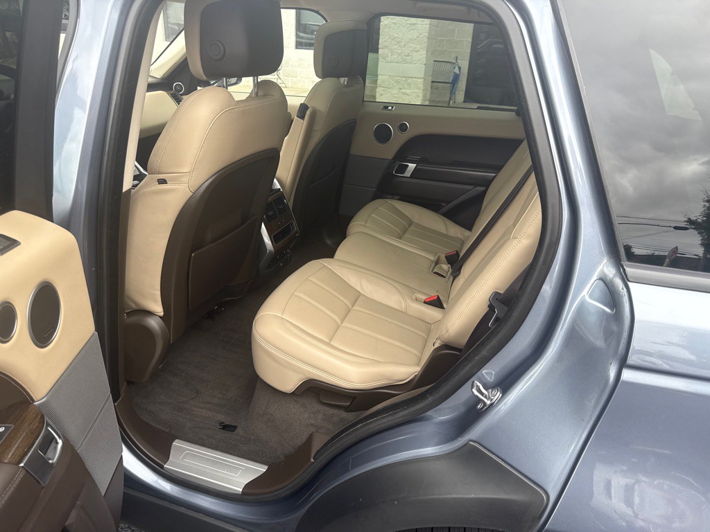2018 Land Rover Range Rover Sport Image 9