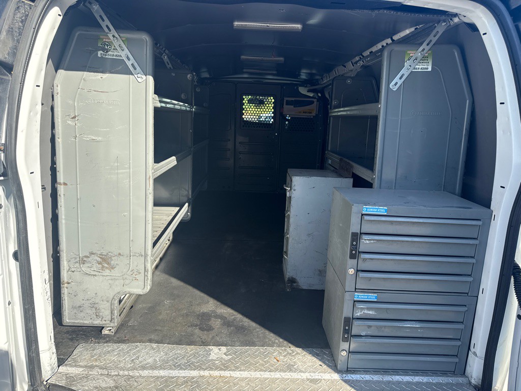 2019 Chevrolet Express Image 6