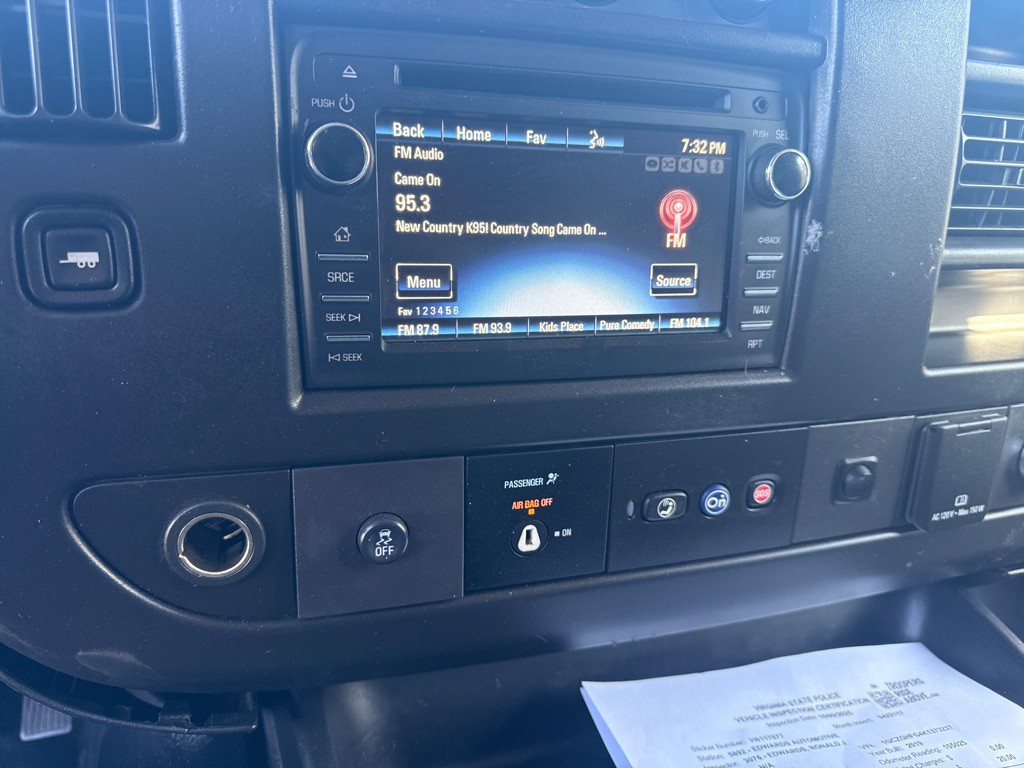 2019 Chevrolet Express Image 11