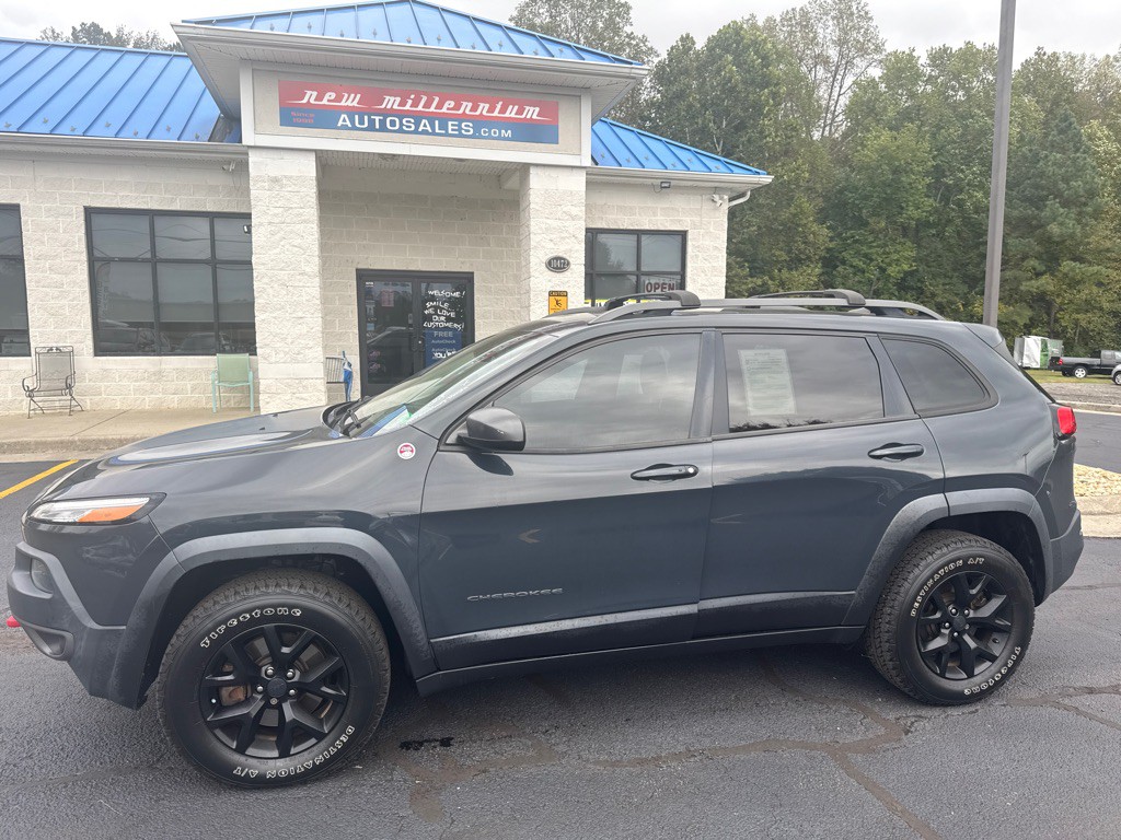 2017 Jeep Cherokee Image 2