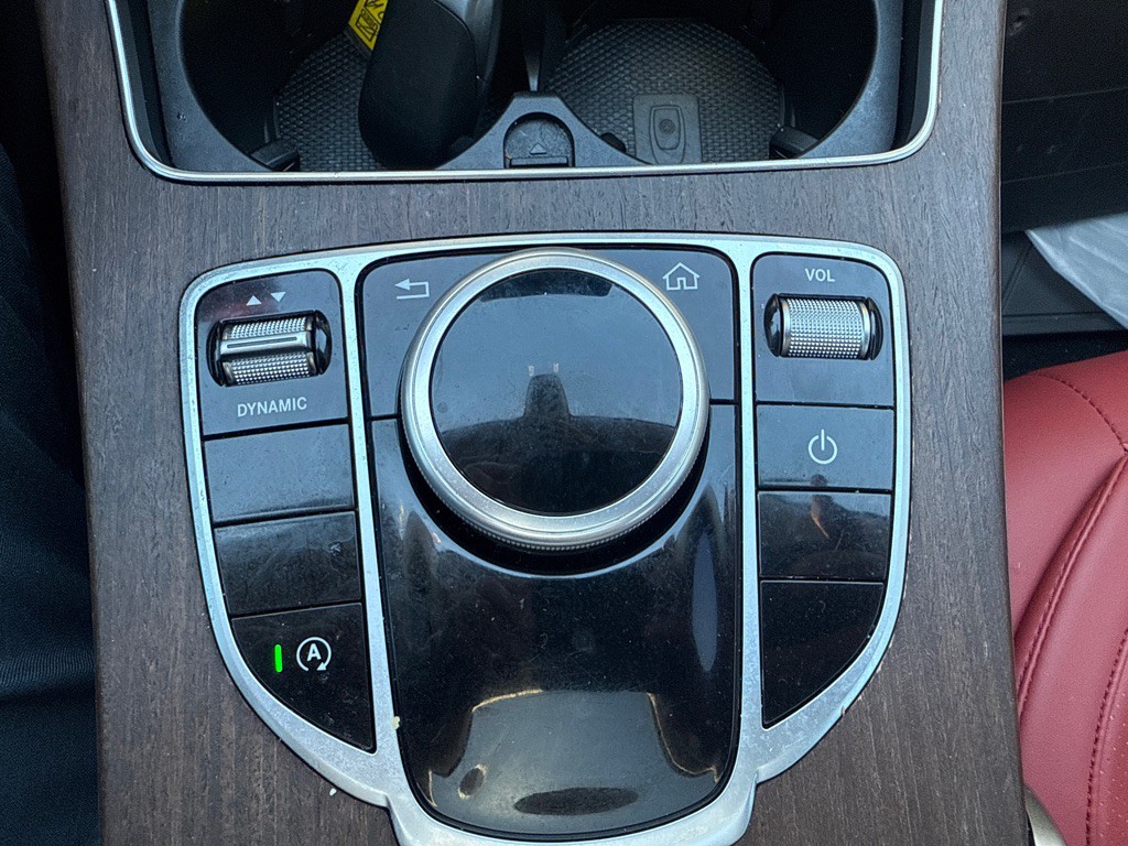 2019 Mercedes-Benz C-Class Image 13