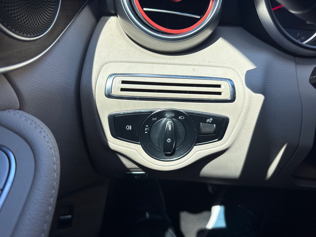 2019 Mercedes-Benz C-Class Image 16