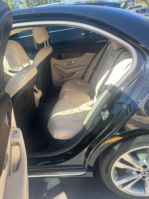 2019 Mercedes-Benz C-Class Image 19