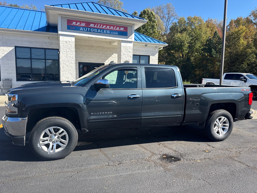 2018 Chevrolet Silverado 1500 Image 2