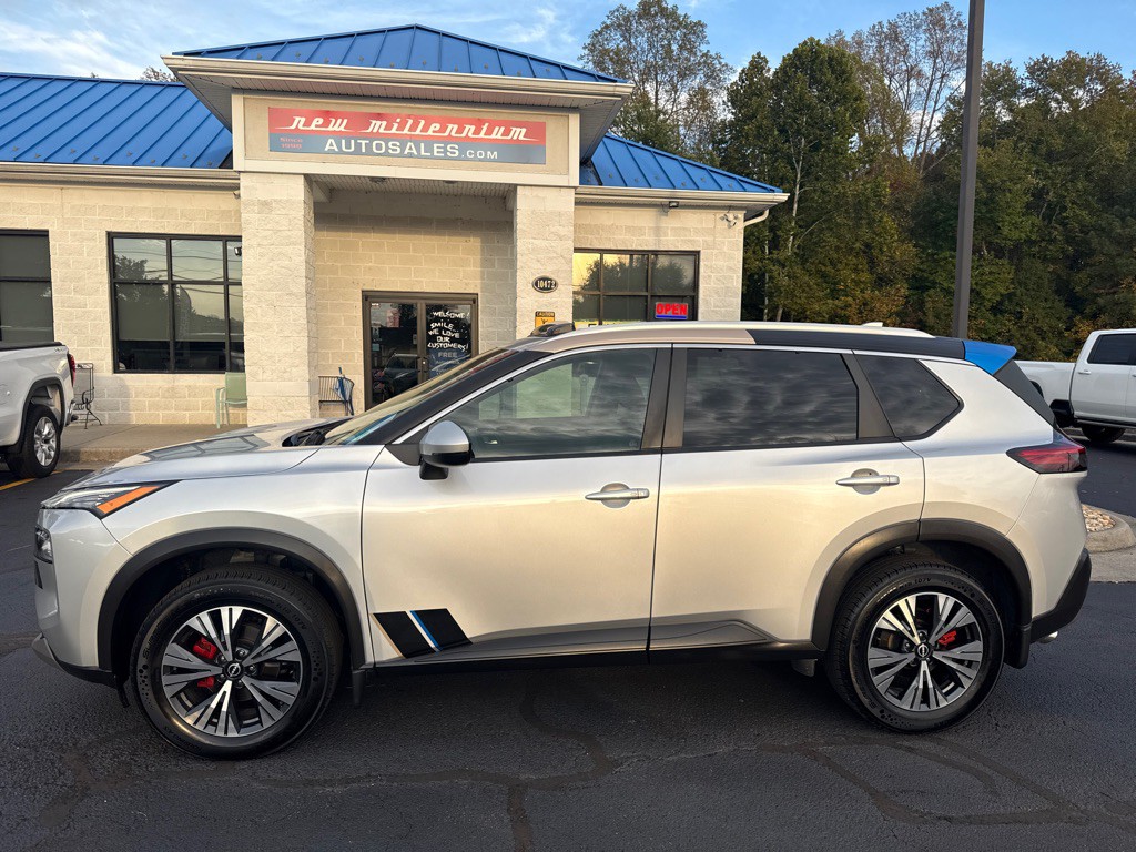 2022 Nissan Rogue Image 2