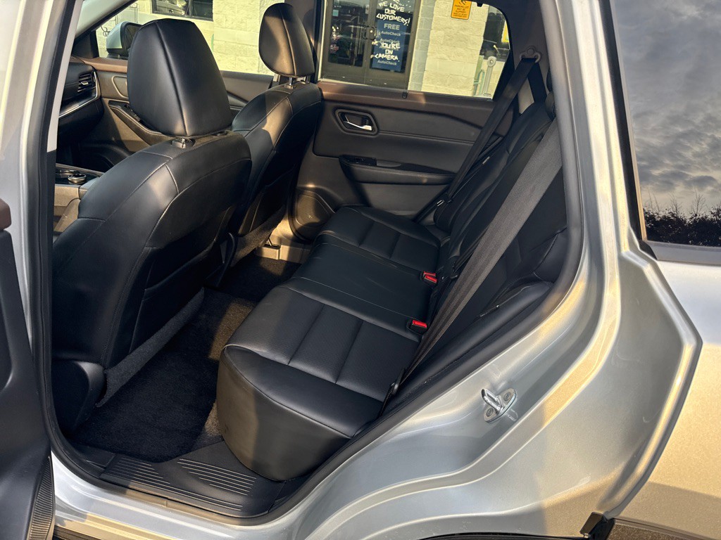 2022 Nissan Rogue Image 9