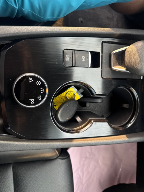 2022 Nissan Rogue Image 16