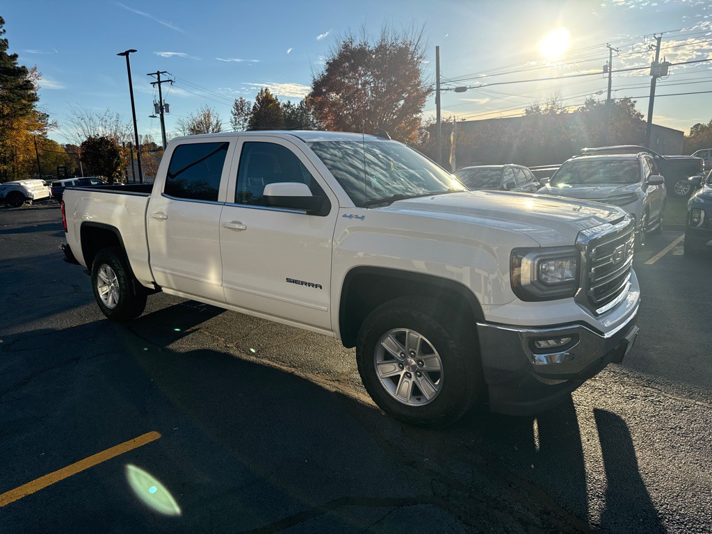 2017 GMC Sierra Image 4
