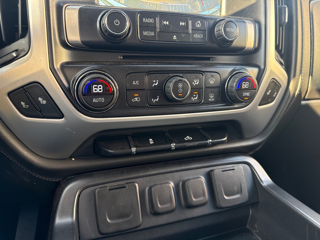 2017 GMC Sierra Image 11