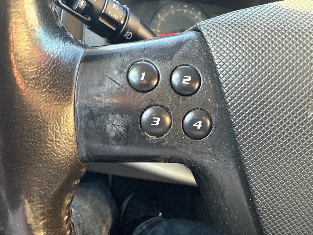 2004 Cadillac CTS Image 13