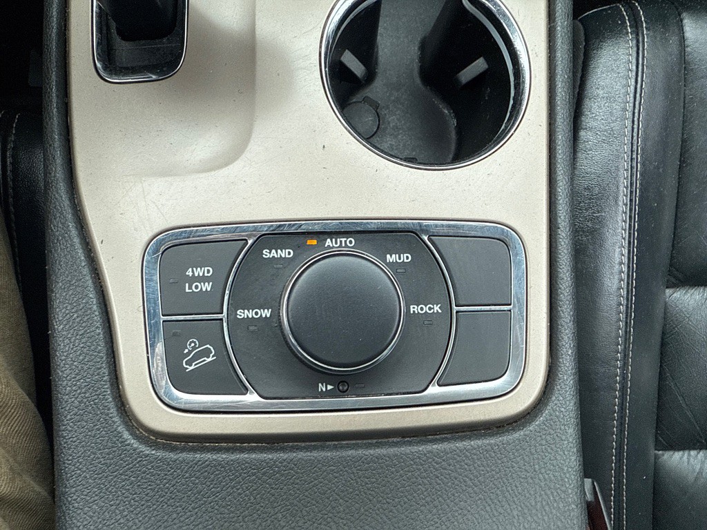 2015 Jeep Grand Cherokee Image 15