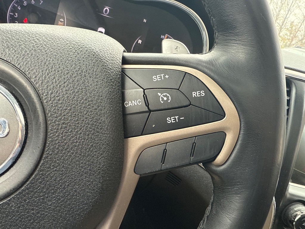 2015 Jeep Grand Cherokee Image 16