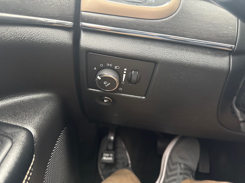 2015 Jeep Grand Cherokee Image 18