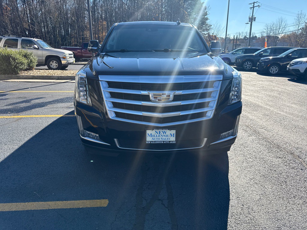 2016 Cadillac Escalade Image 3