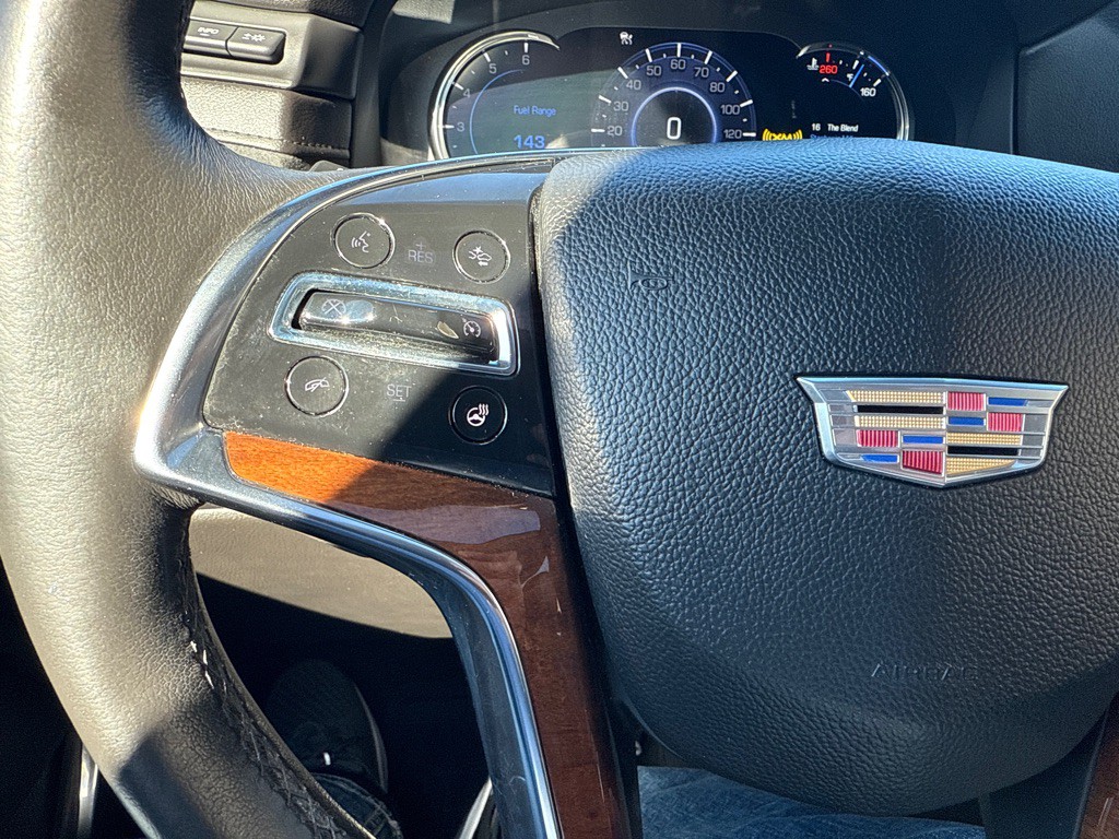 2016 Cadillac Escalade Image 18