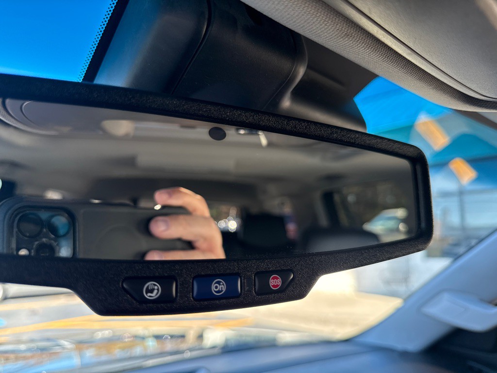 2016 Cadillac Escalade Image 21