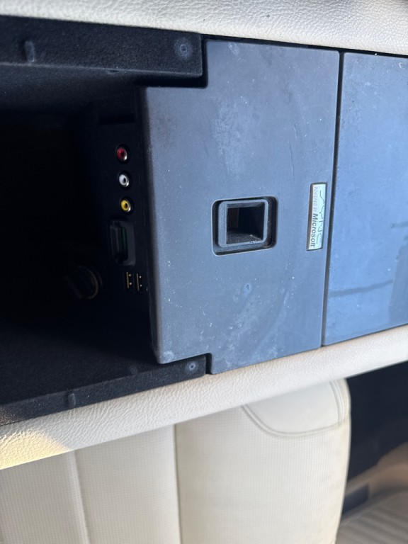 2015 Ford Taurus Image 13