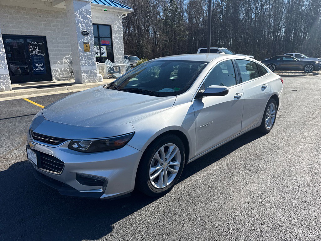 2018 Chevrolet Malibu Image 1