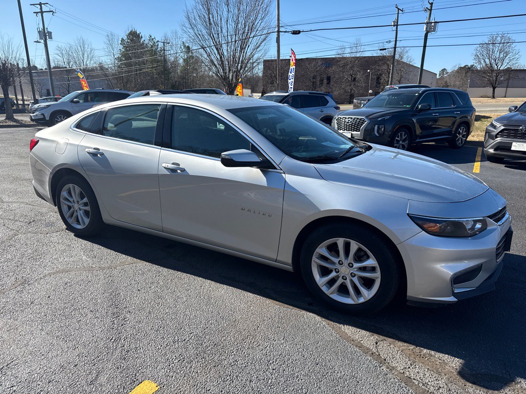 2018 Chevrolet Malibu Image 4