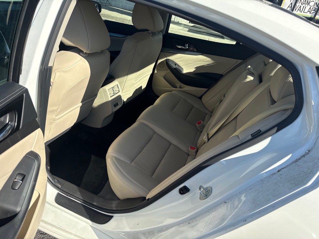 2020 Nissan Maxima Image 8