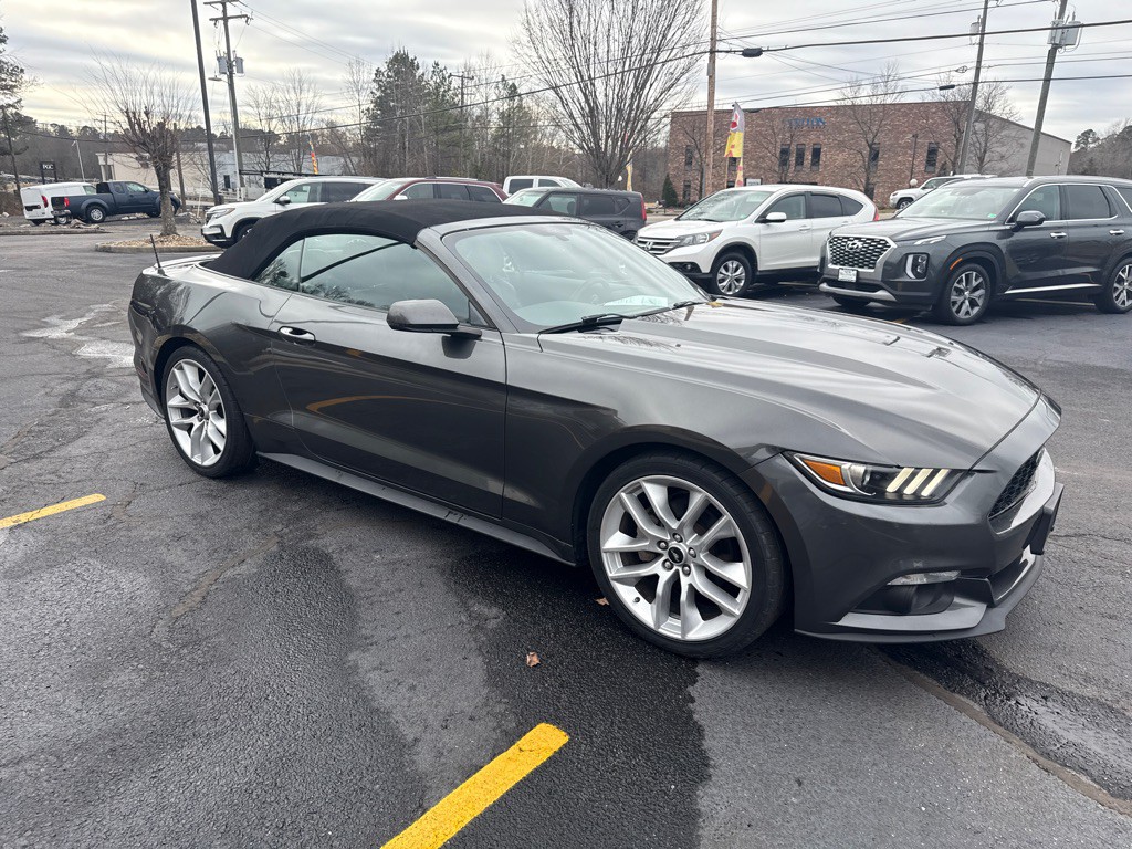2017 Ford Mustang Image 4