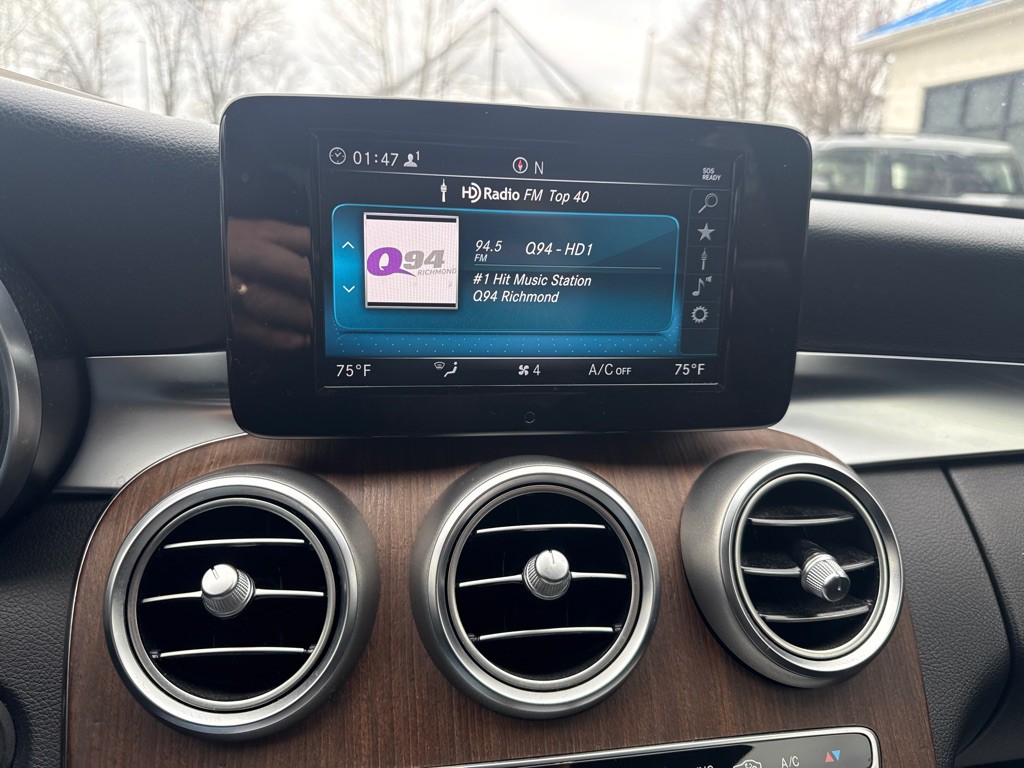 2019 Mercedes-Benz C-Class Image 10