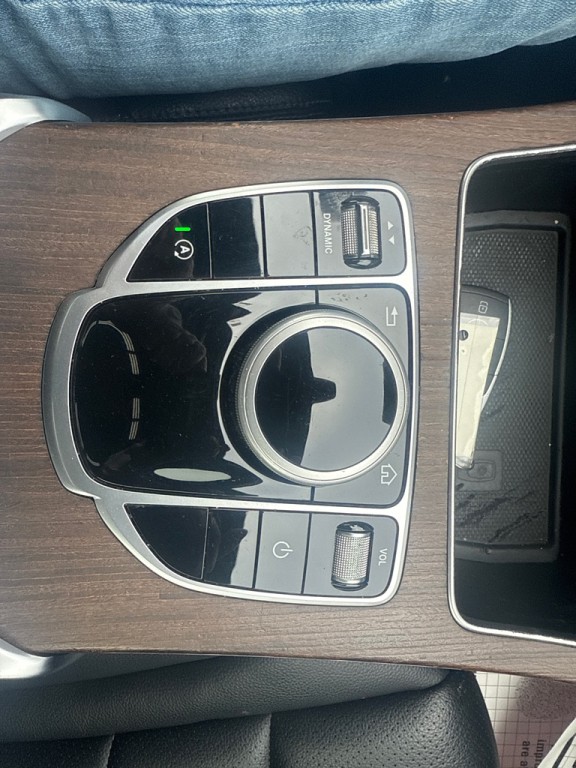 2019 Mercedes-Benz C-Class Image 13