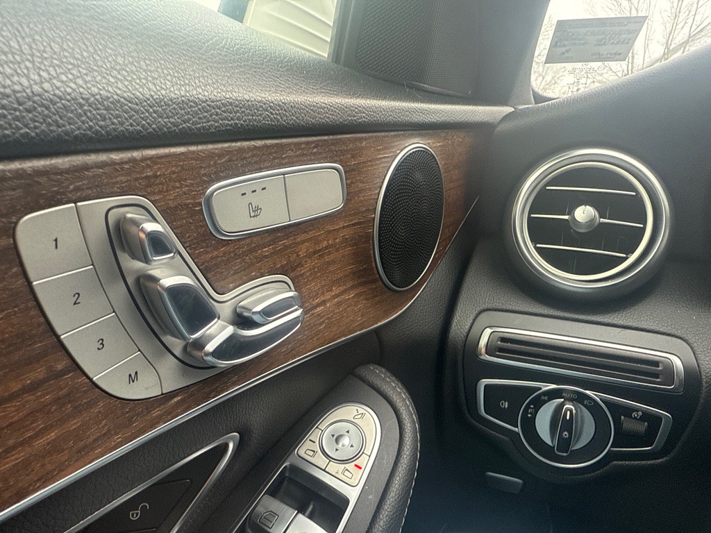 2019 Mercedes-Benz C-Class Image 16