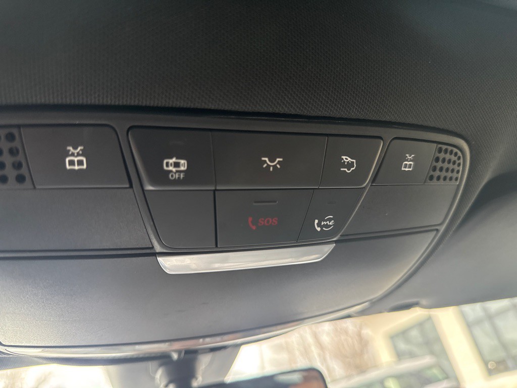 2019 Mercedes-Benz C-Class Image 17