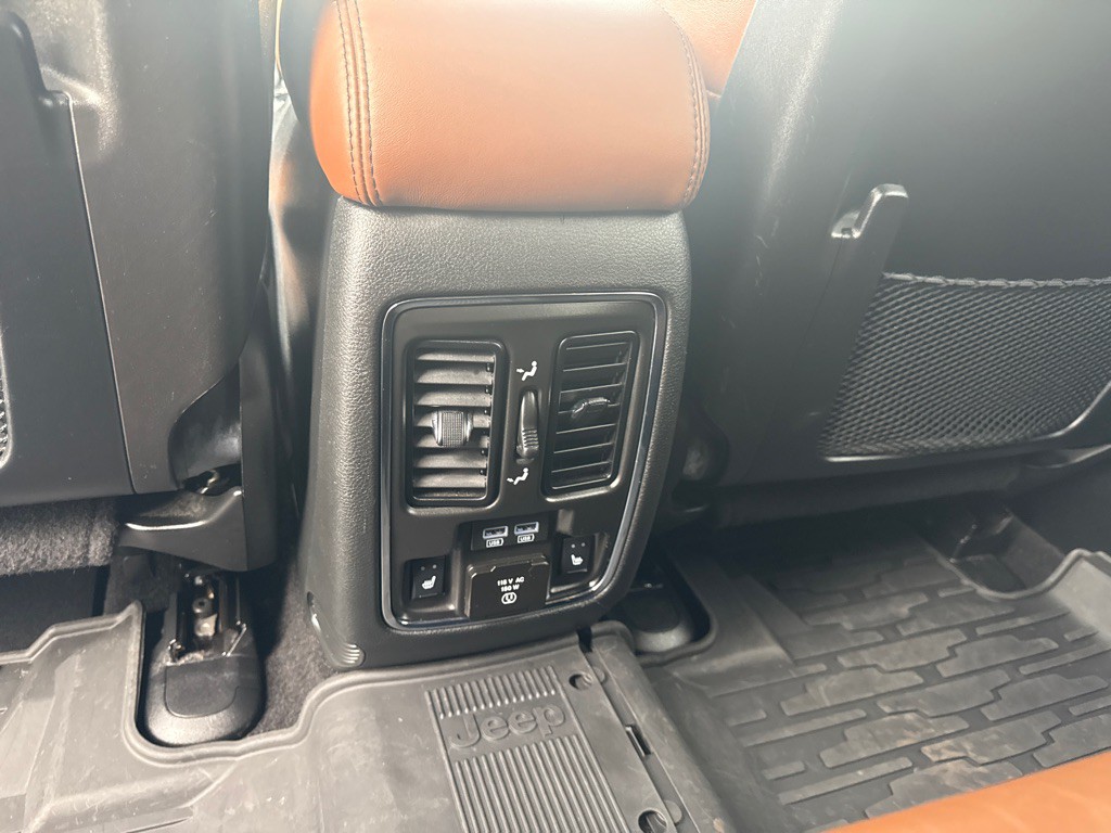 2021 Jeep Grand Cherokee Image 9