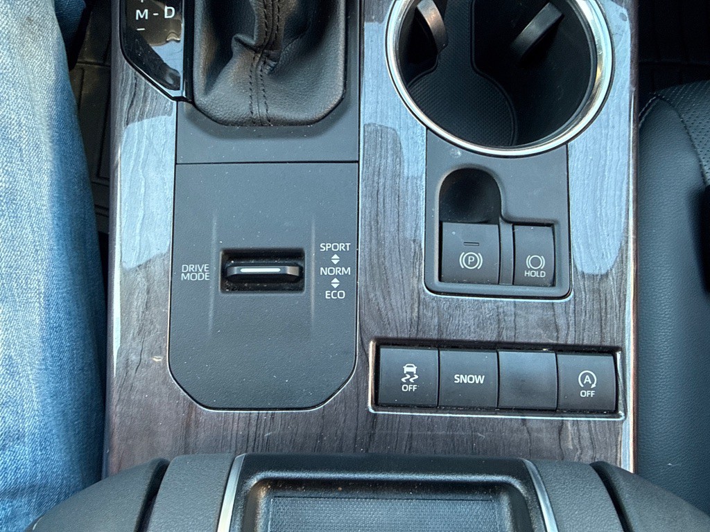 2021 Toyota Highlander Image 18