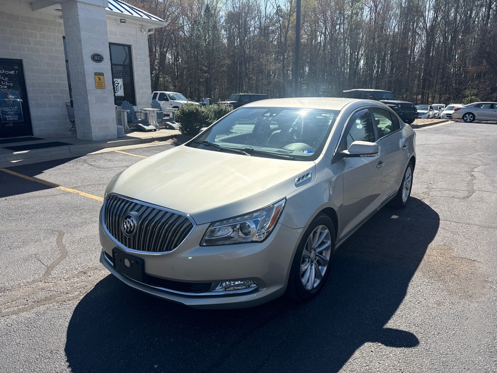 2015 Buick Lacrosse Image 1