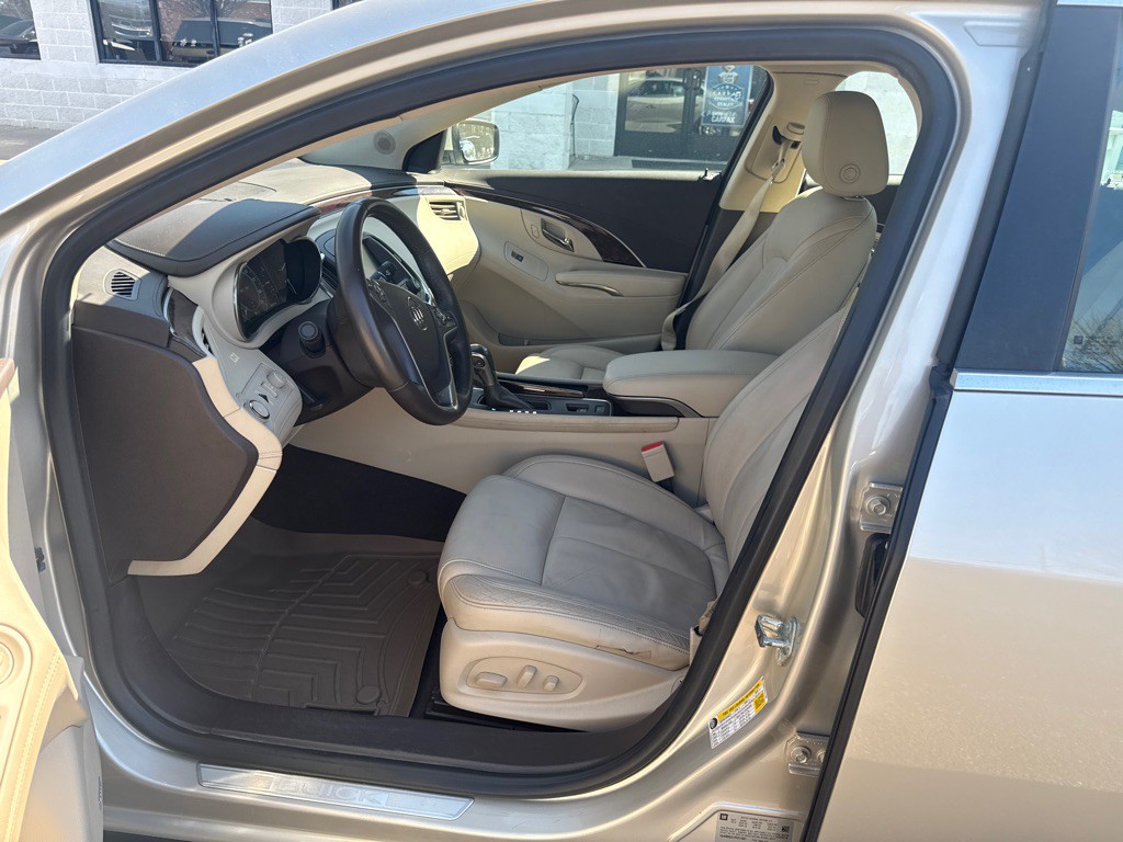 2015 Buick Lacrosse Image 7